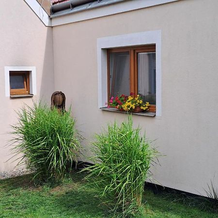Vila U Ječmínka Hlohovec Exteriér fotografie